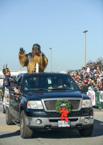 DominionChristmasParade2015